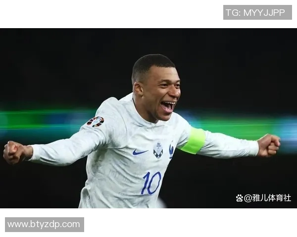 基利安姆巴佩：法国足球新星的成长历程与辉煌成就